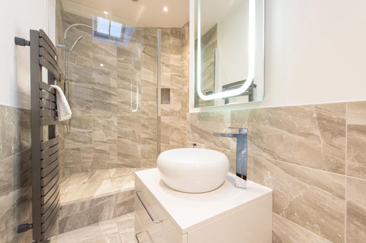 The Tower By Harrogate Serviced Apartments Buitenkant foto