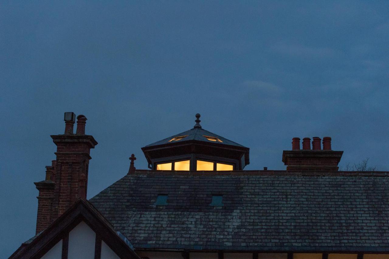 The Tower By Harrogate Serviced Apartments Buitenkant foto