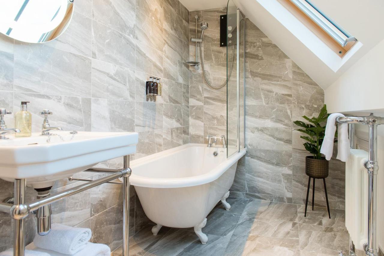 The Tower By Harrogate Serviced Apartments Buitenkant foto