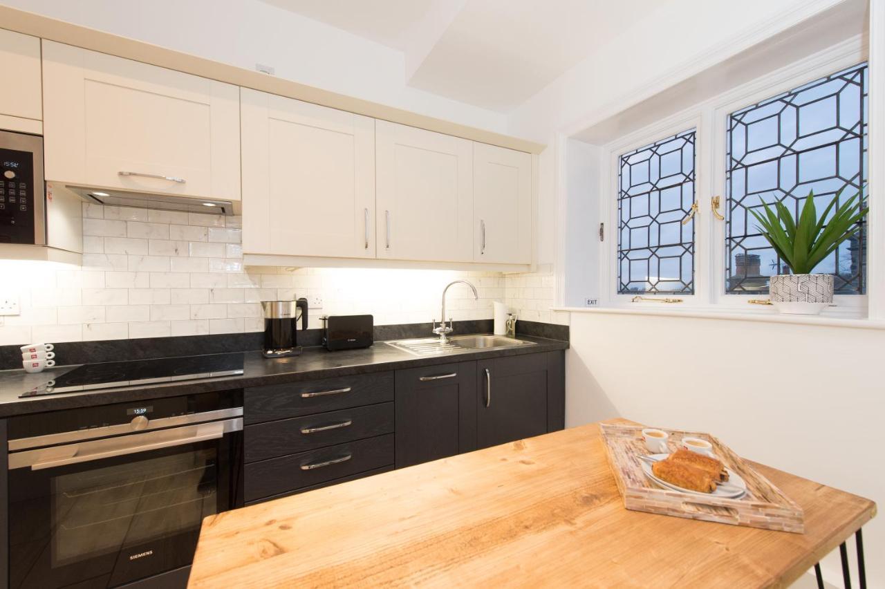 The Tower By Harrogate Serviced Apartments Buitenkant foto